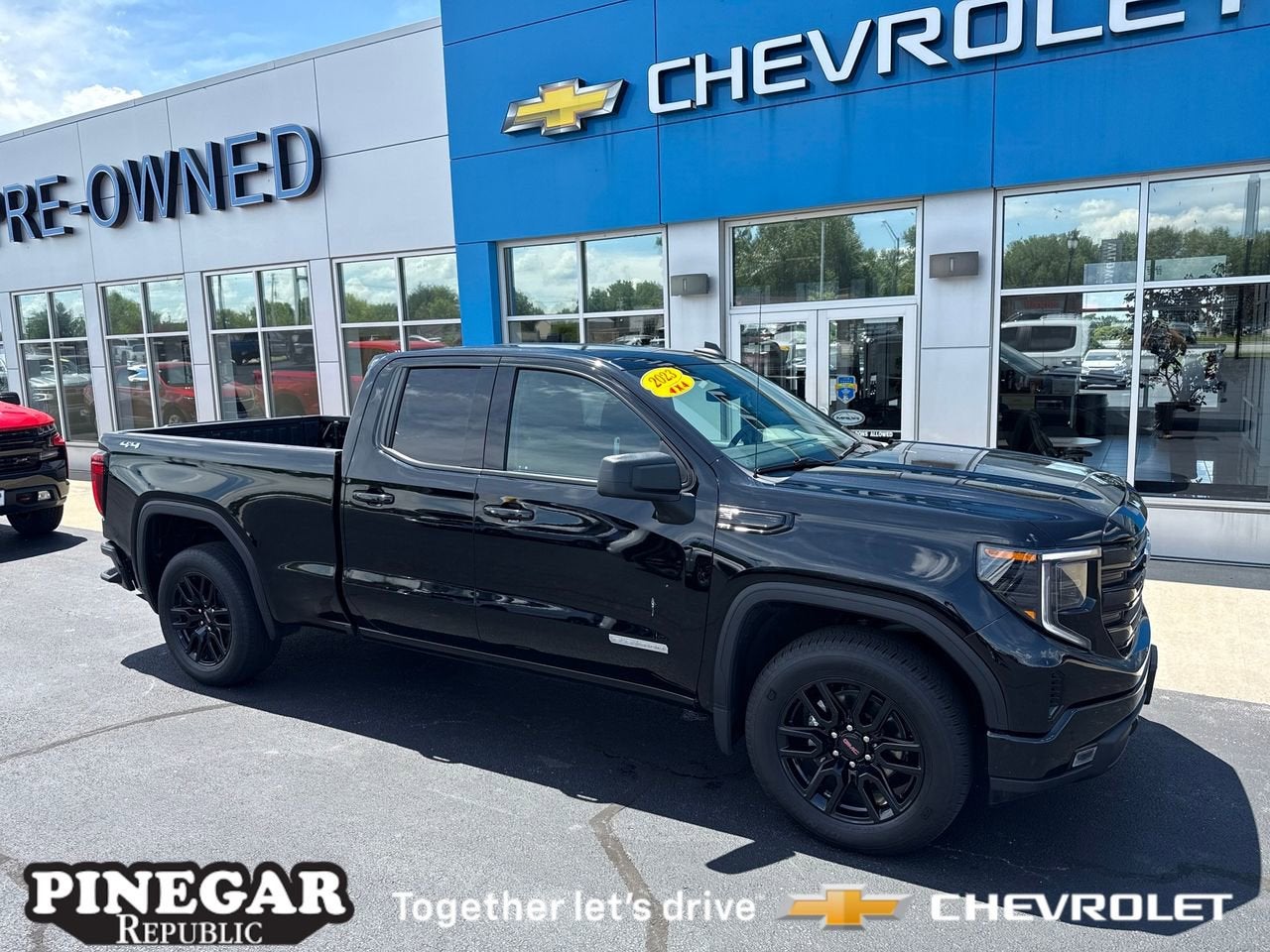 2023 GMC Sierra 1500 Elevation