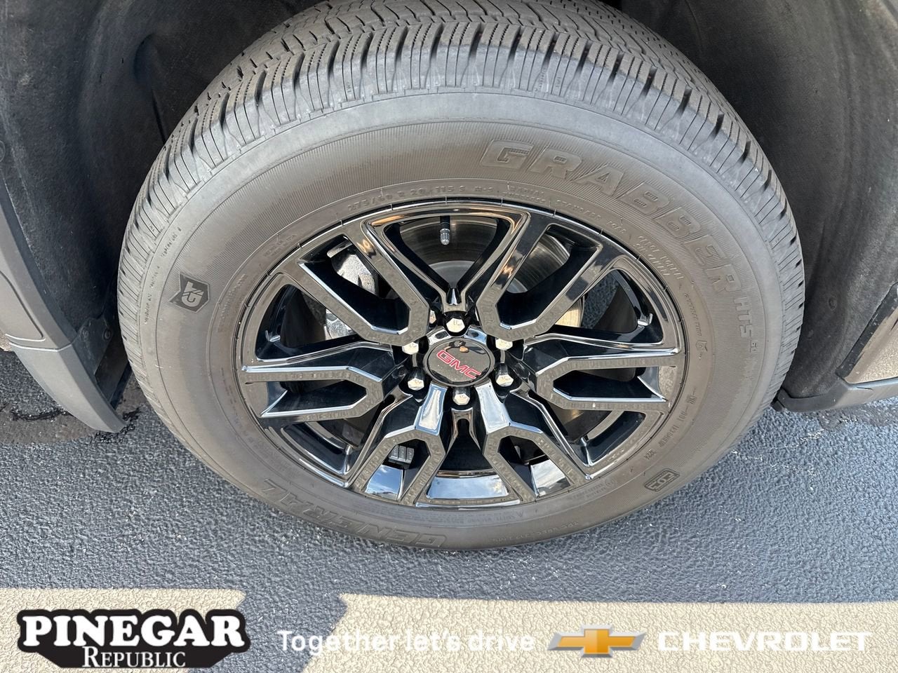 2023 GMC Sierra 1500 Elevation