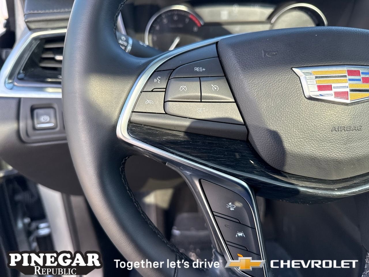 2025 Cadillac XT5 Premium Luxury