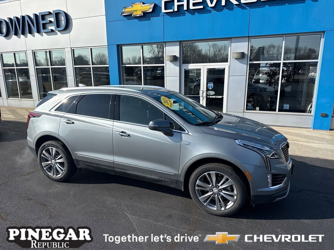 2025 Cadillac XT5 Premium Luxury