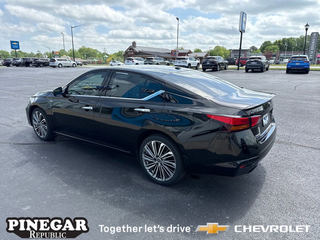 2023 Nissan Altima 2.5 SL