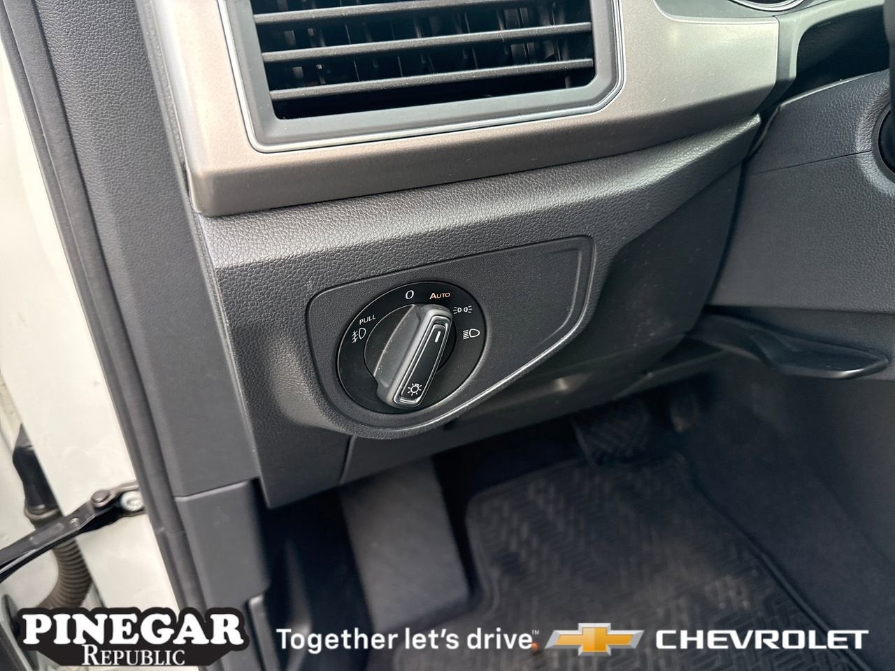 2019 Volkswagen Atlas 3.6L V6 SE w/Technology