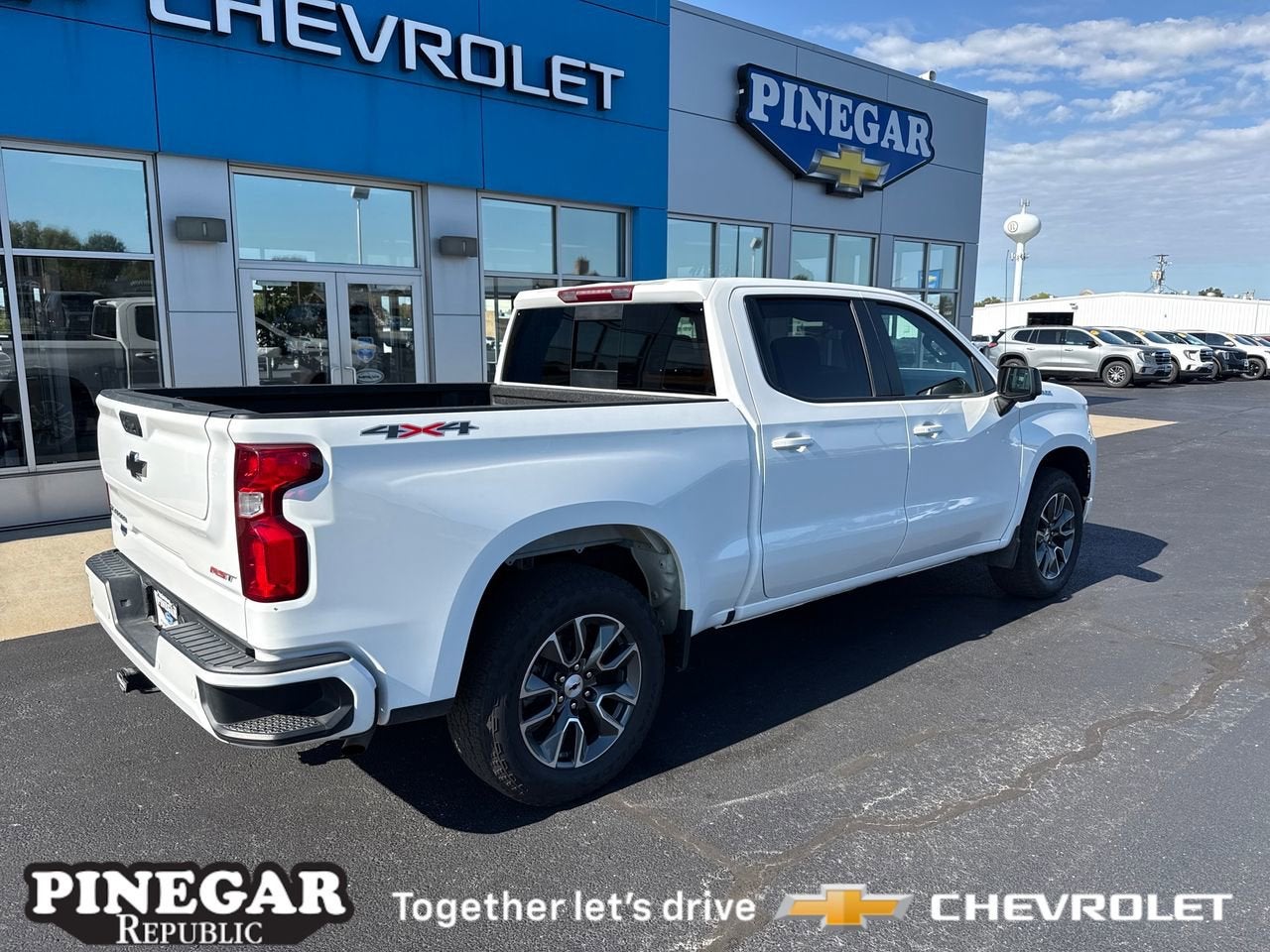 2024 Chevrolet Silverado 1500 RST