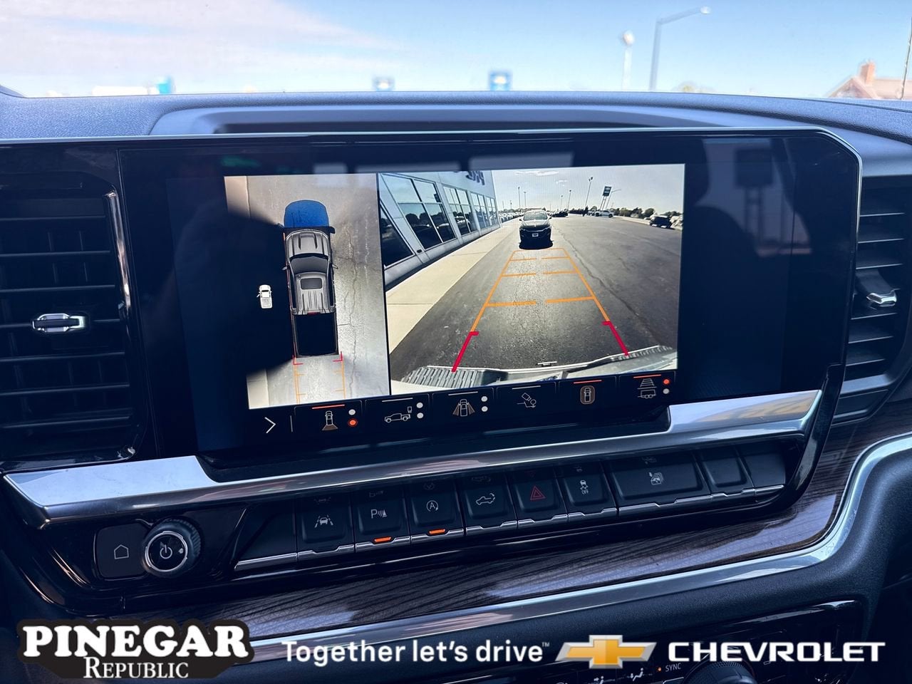 2024 Chevrolet Silverado 1500 RST