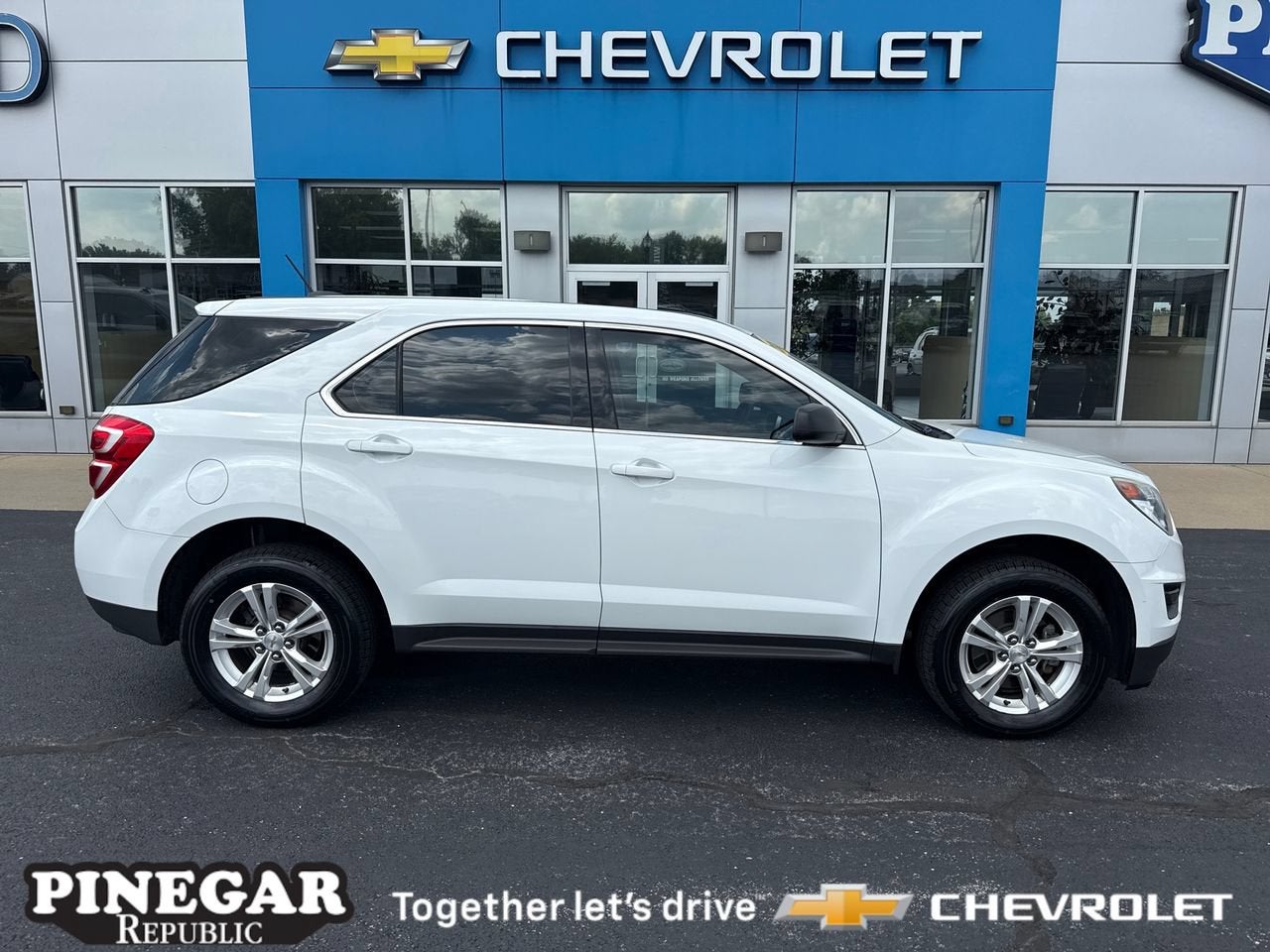 2017 Chevrolet Equinox LS