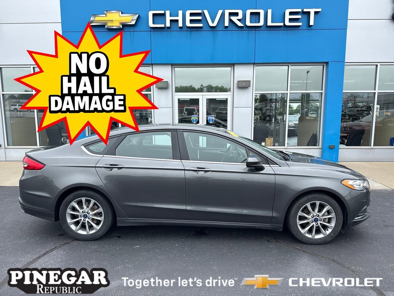 2017 Ford Fusion SE