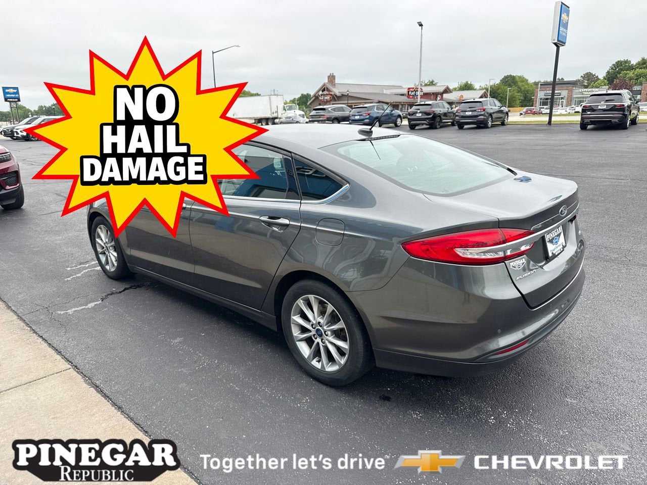 2017 Ford Fusion SE