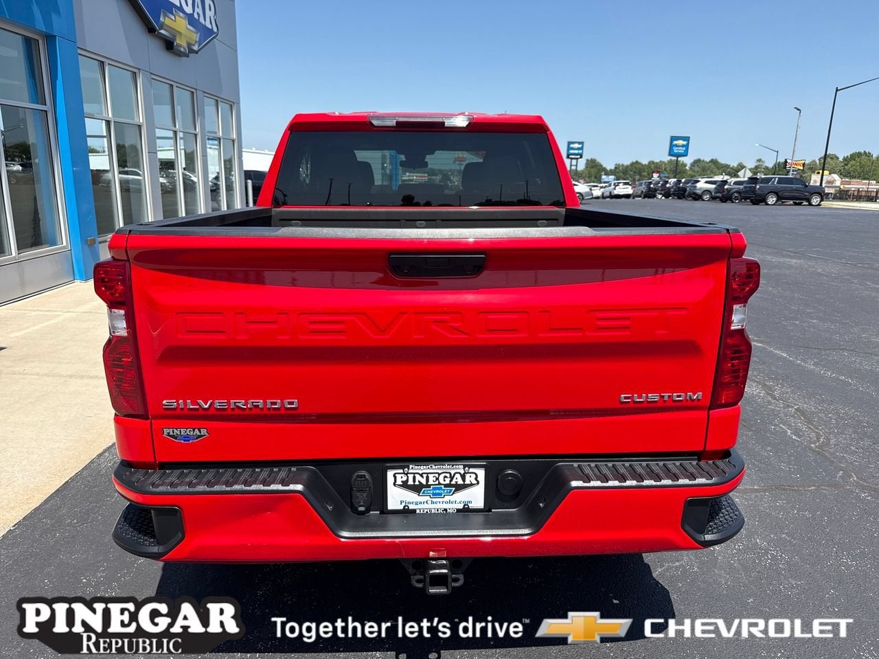 2024 Chevrolet Silverado 1500 Custom