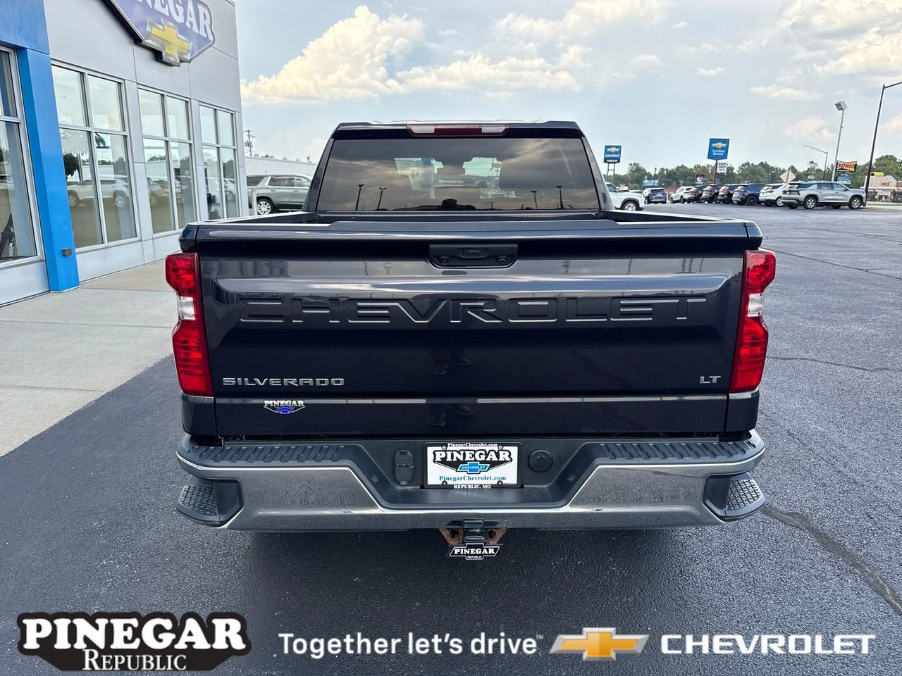 2022 Chevrolet Silverado 1500 LT (2FL)