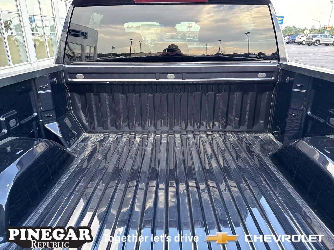 2022 Chevrolet Silverado 1500 LT (2FL)