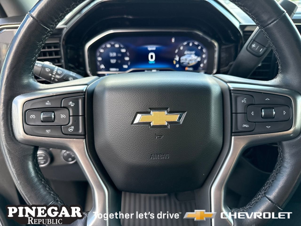 2022 Chevrolet Silverado 1500 LT (2FL)