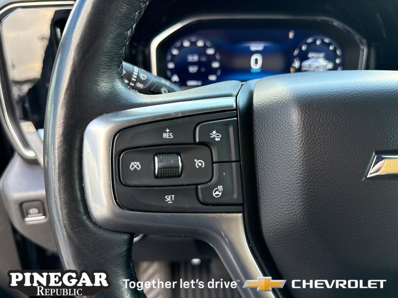 2022 Chevrolet Silverado 1500 LT (2FL)