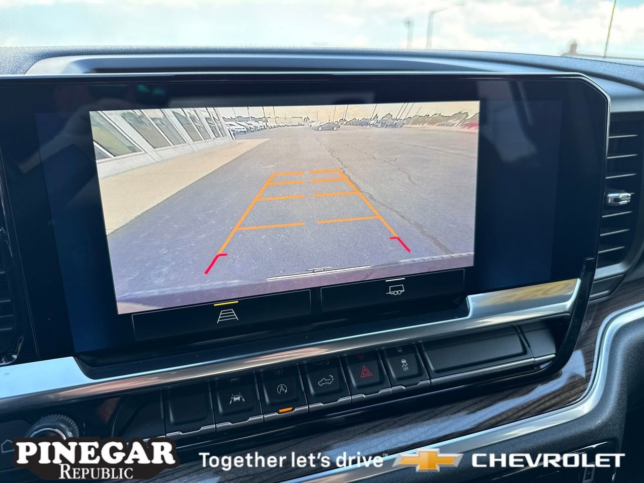 2022 Chevrolet Silverado 1500 LT (2FL)