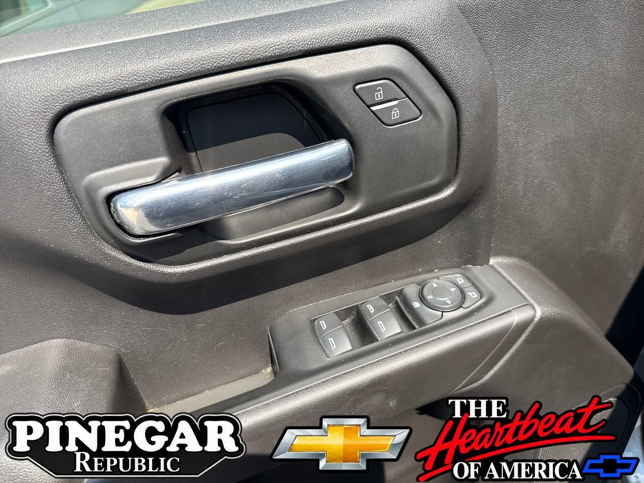 2022 Chevrolet Silverado 1500 LTD Custom Trail Boss