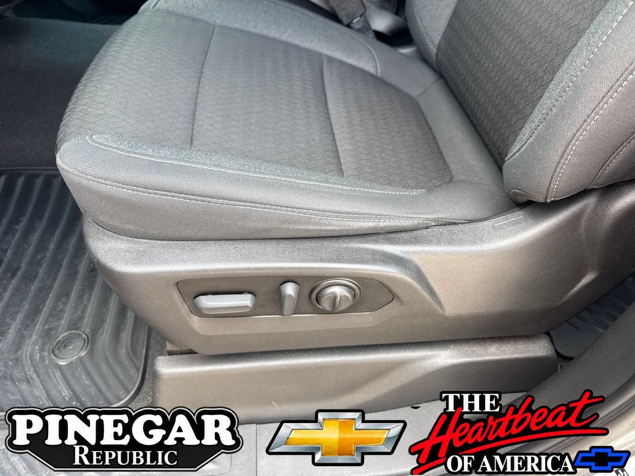 2022 Chevrolet Silverado 1500 LTD Custom Trail Boss