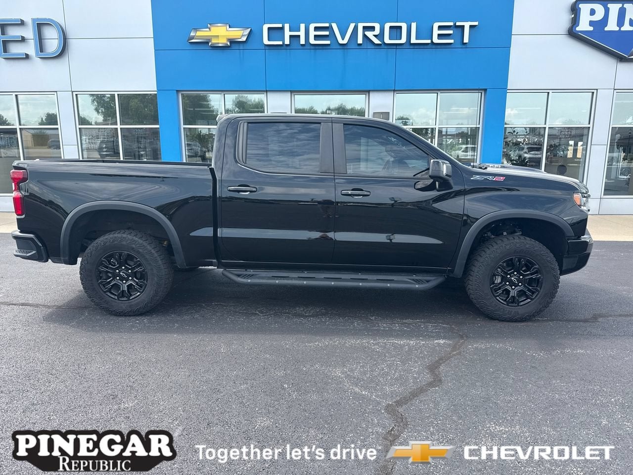 2024 Chevrolet Silverado 1500 ZR2