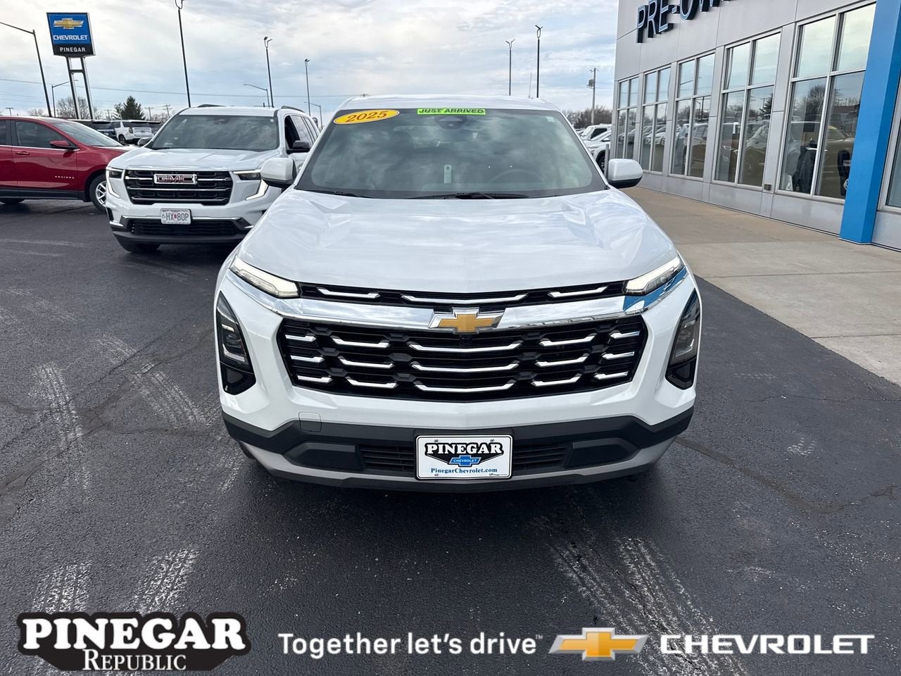 2025 Chevrolet Equinox LT