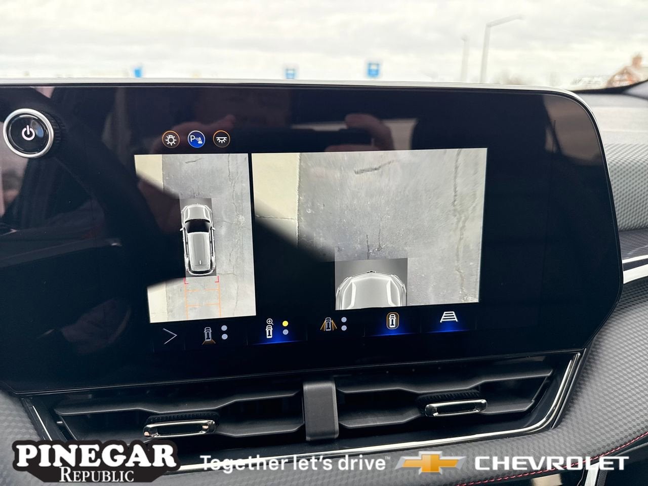 2025 Chevrolet Equinox RS