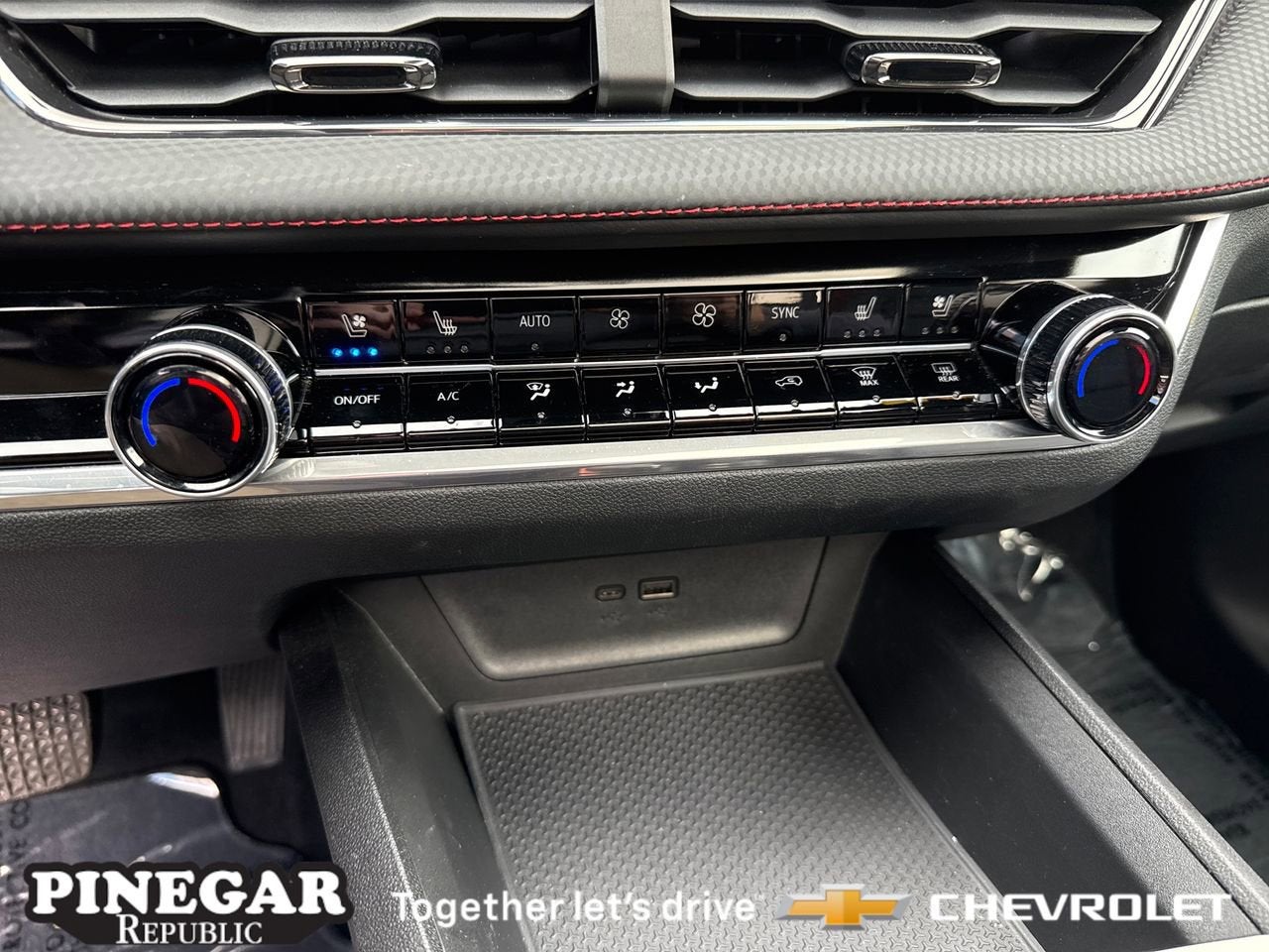 2025 Chevrolet Equinox RS