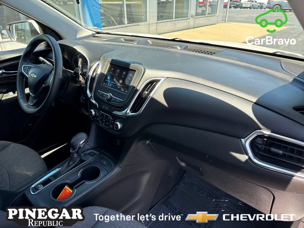 2024 Chevrolet Equinox LT - Photo 7
