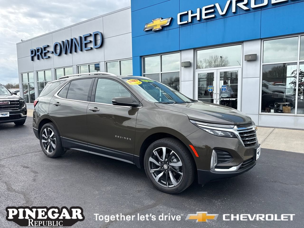2023 Chevrolet Equinox Premier