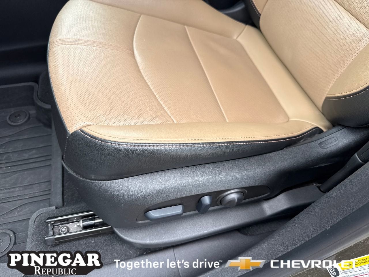 2023 Chevrolet Equinox Premier
