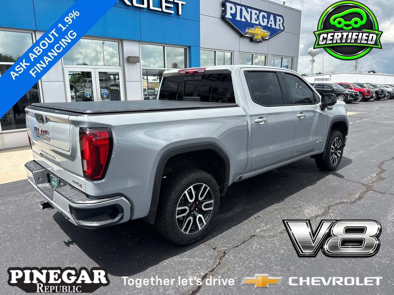 2024 GMC Sierra 1500 AT4