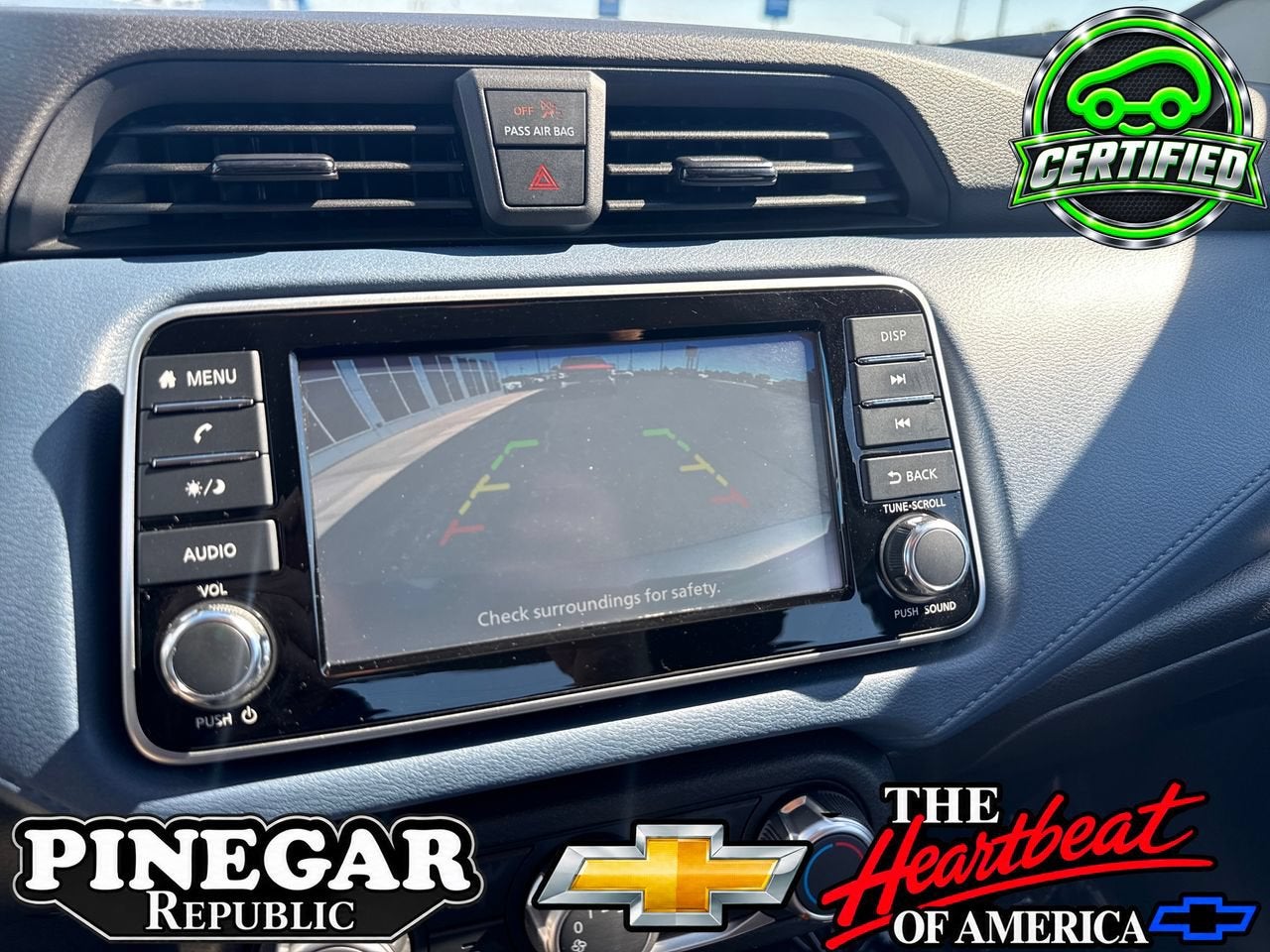2025 Nissan Versa SV