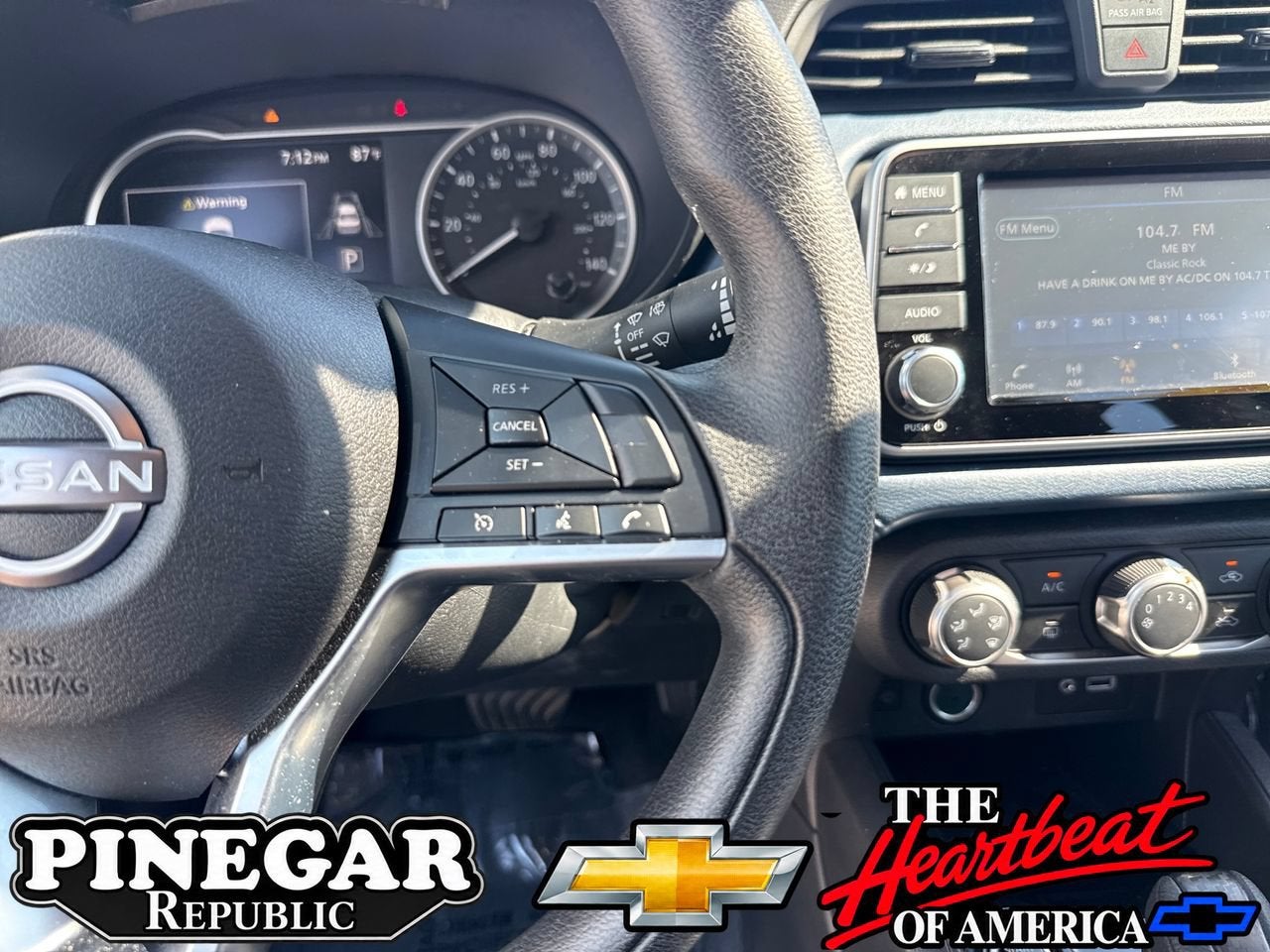 2025 Nissan Versa SV