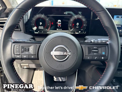 2025 Nissan Kicks SR