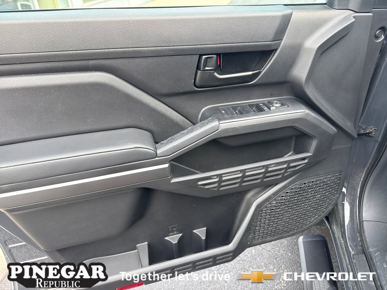 2024 Toyota Tacoma 2WD SR5