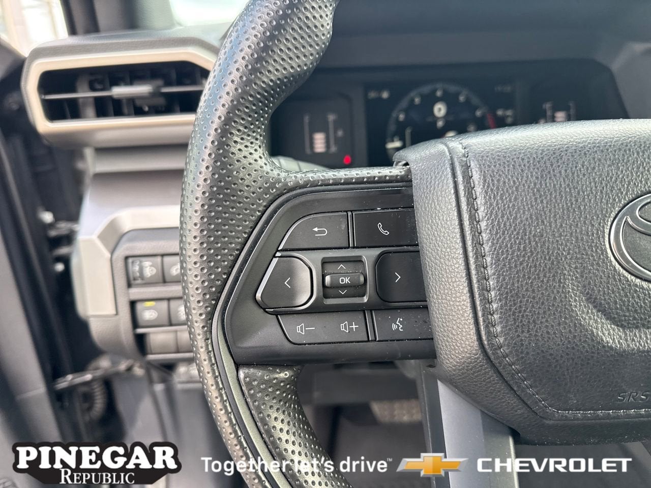 2024 Toyota Tacoma 2WD SR5