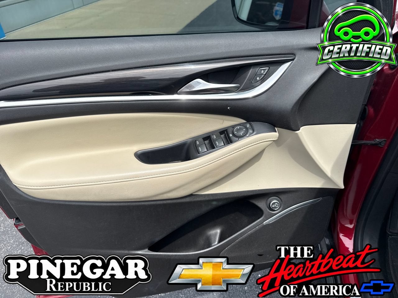 2021 Buick Enclave Essence