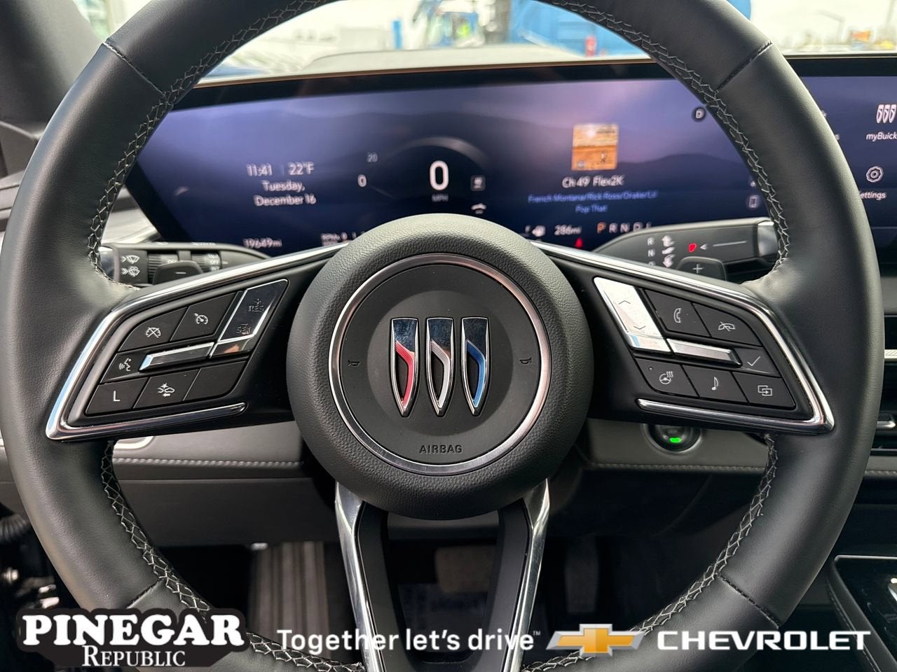 2025 Buick Enclave Preferred