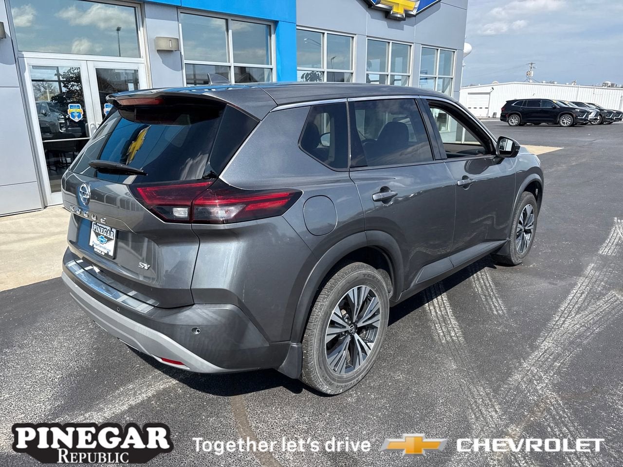 2021 Nissan Rogue SV