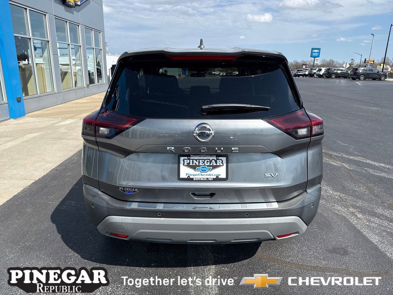 2021 Nissan Rogue SV