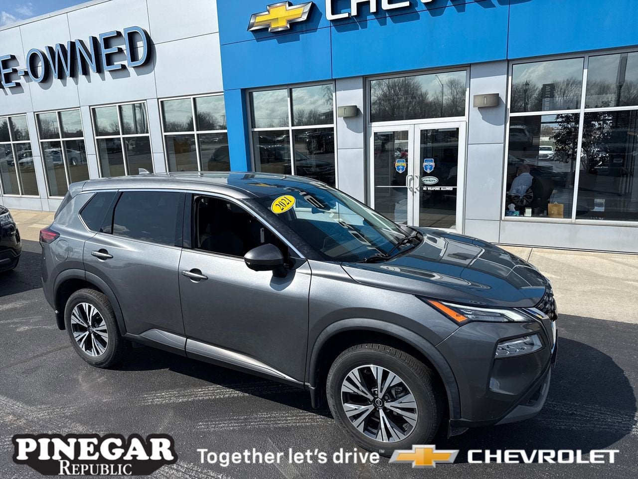 2021 Nissan Rogue SV