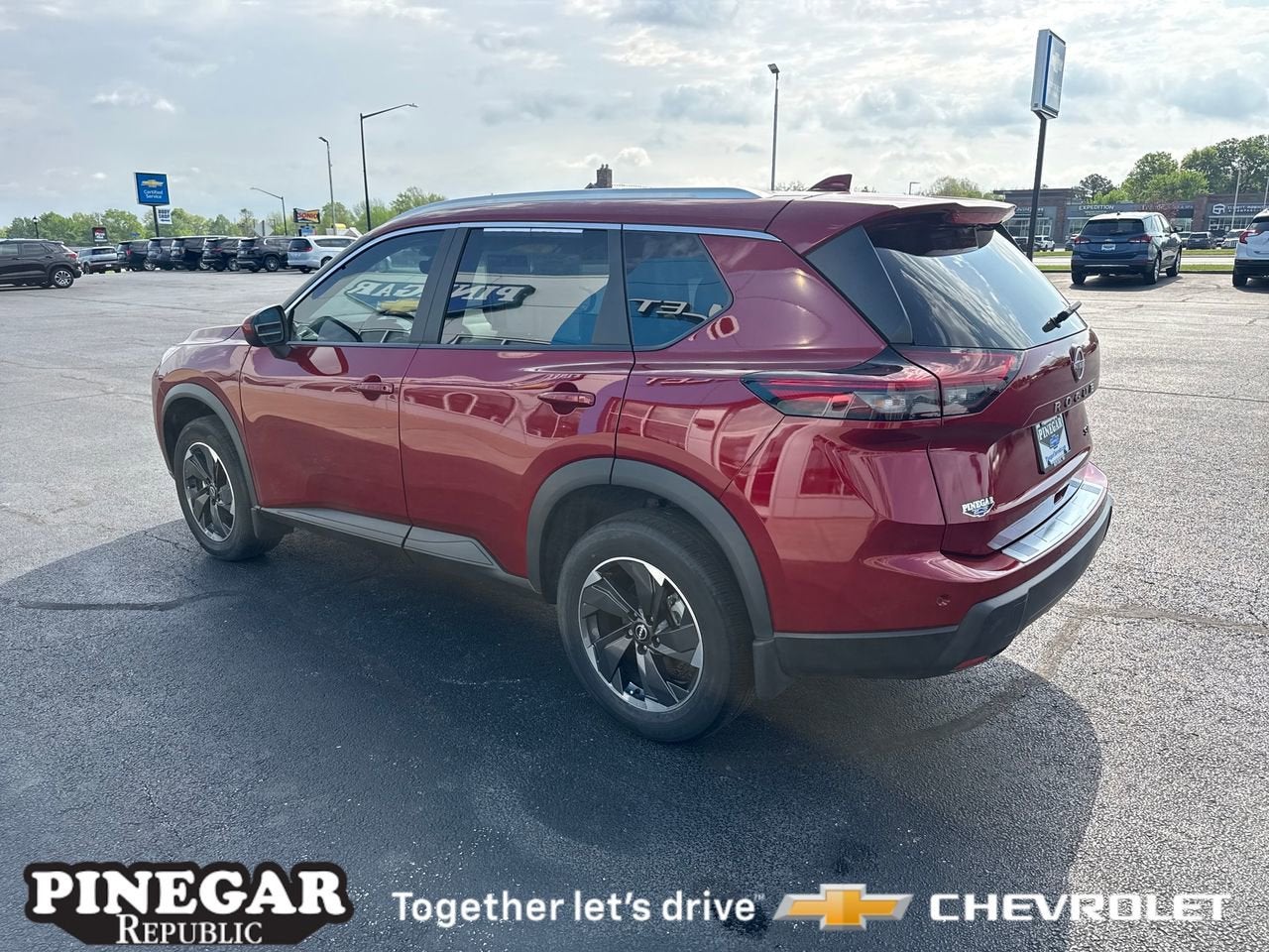 2024 Nissan Rogue SV