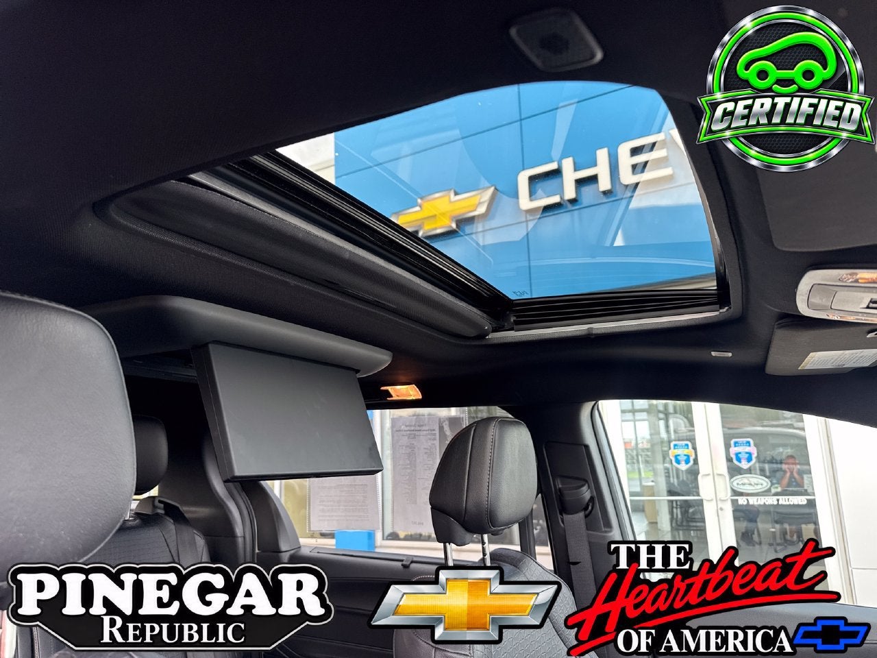 2025 Toyota Sienna Woodland Edition