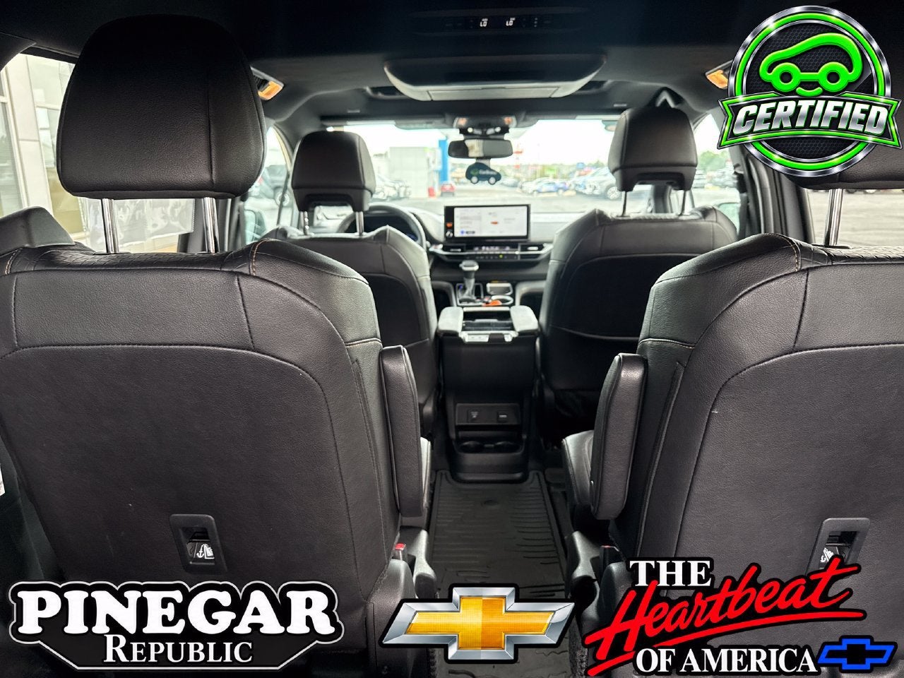 2025 Toyota Sienna Woodland Edition