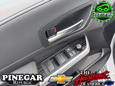 2025 Toyota Sienna Woodland Edition