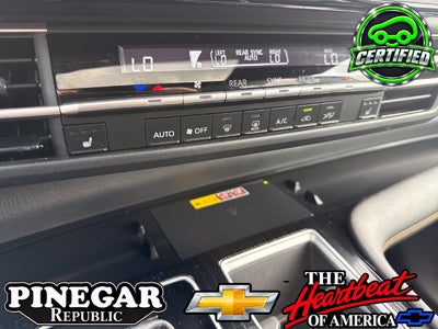 2025 Toyota Sienna Woodland Edition