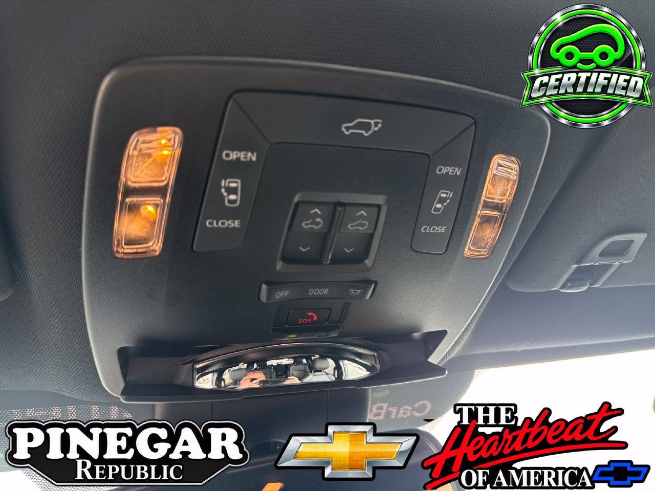 2025 Toyota Sienna Woodland Edition
