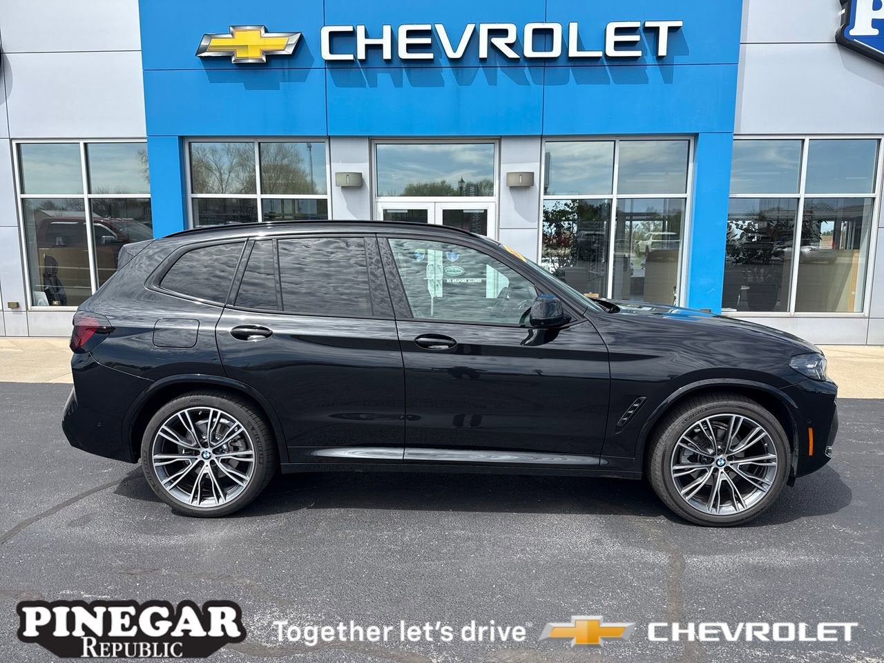 2023 BMW X3 xDrive30i