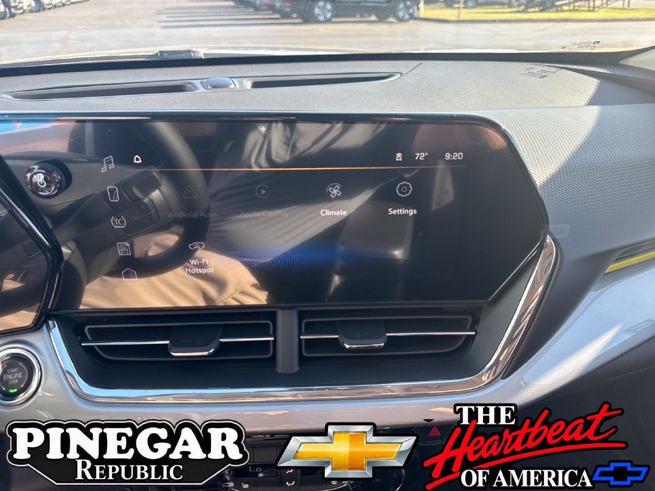 2026 Chevrolet Trax LT - Photo 24