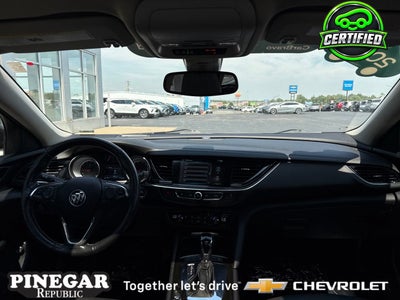 2018 Buick Regal TourX Essence
