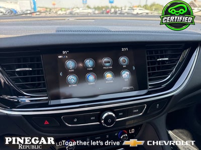 2018 Buick Regal TourX Essence
