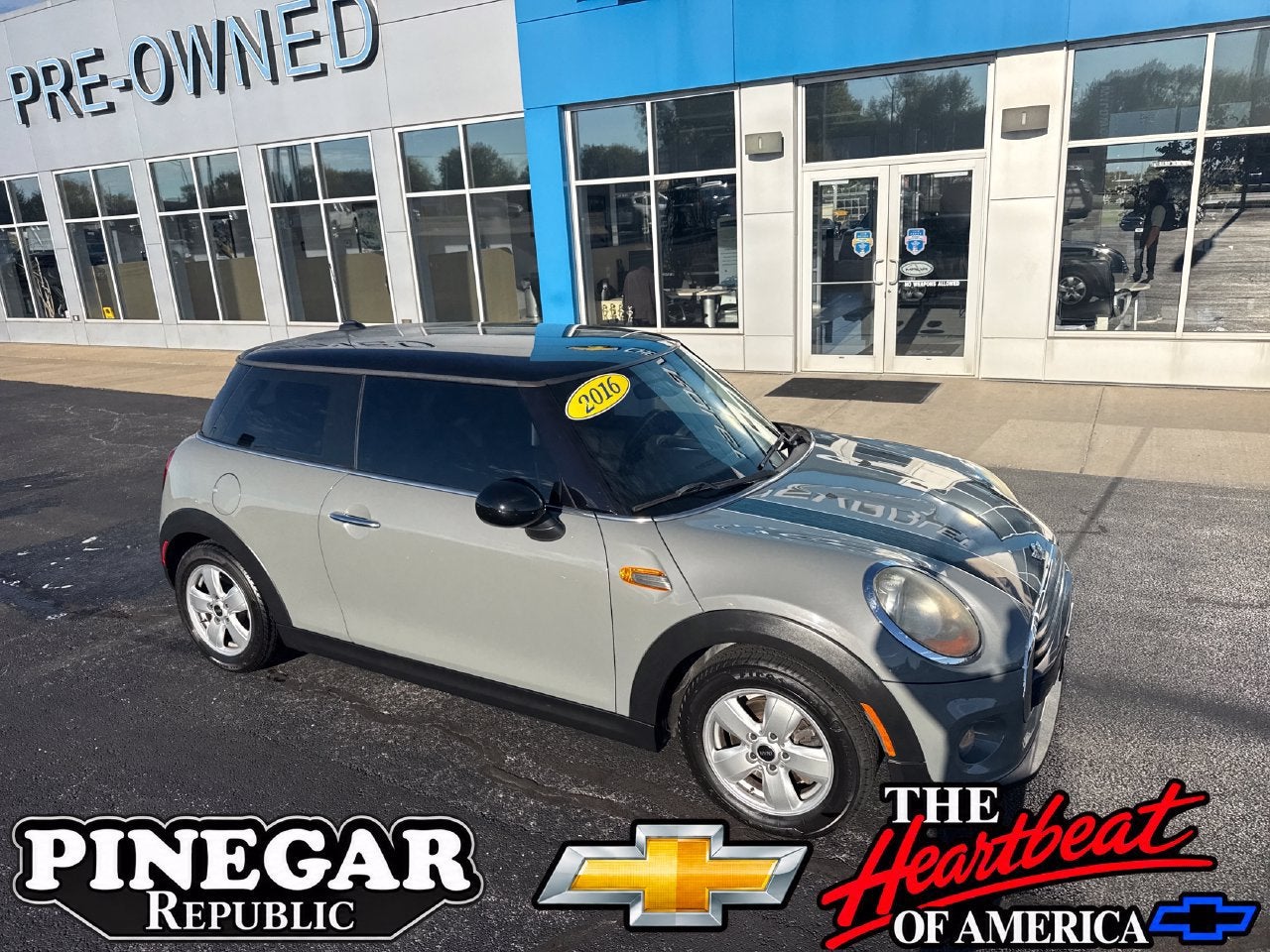 2016 MINI Hardtop Cooper
